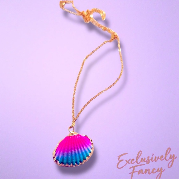 Women’s necklace Seashell and Gold Necklace Nwt - Picture 4 of 12